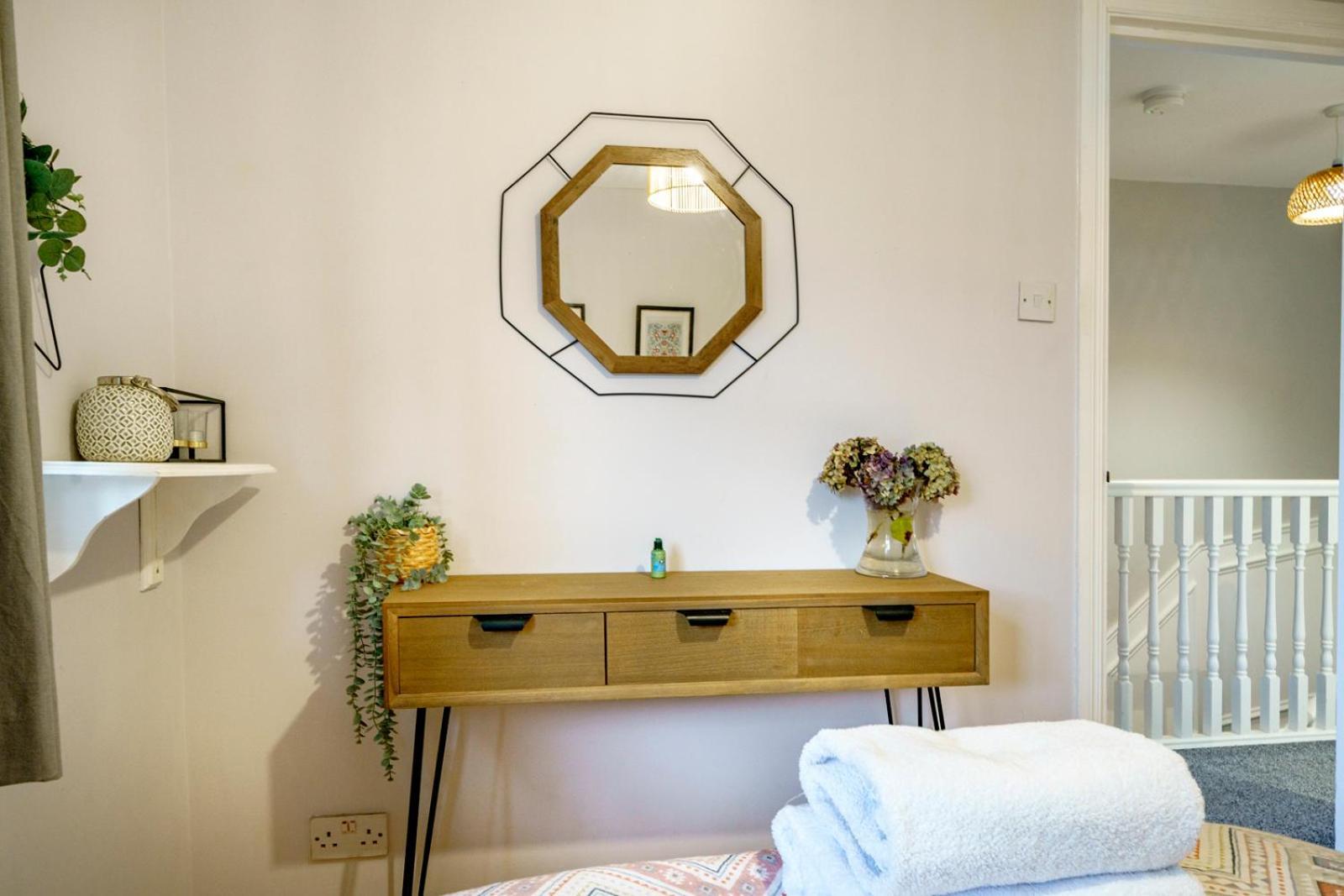 Close To City Centre Stylish 3 Bedroom House Belfast Exterior foto